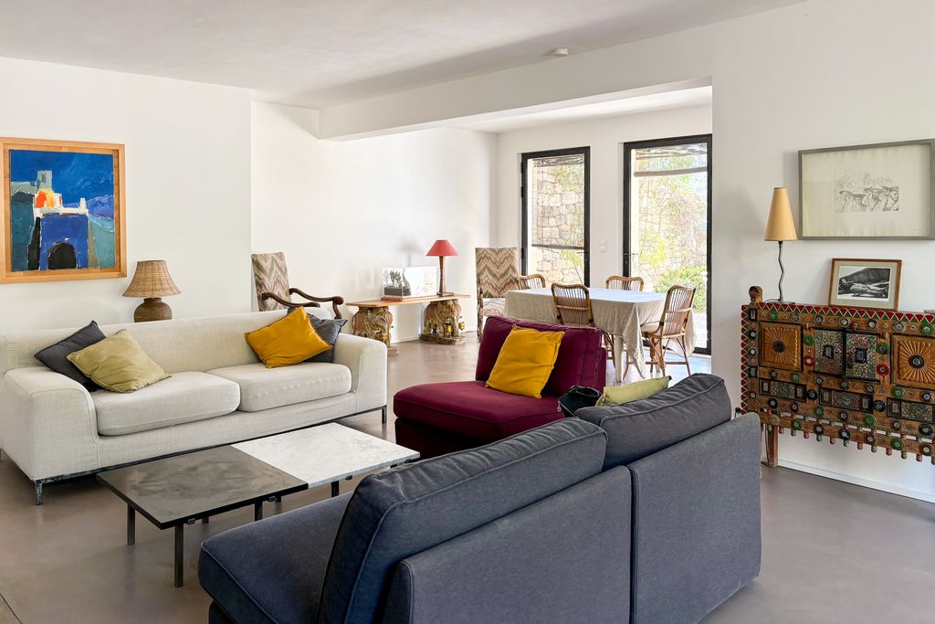 Villa Menerbes Provence Olivers Travels 3