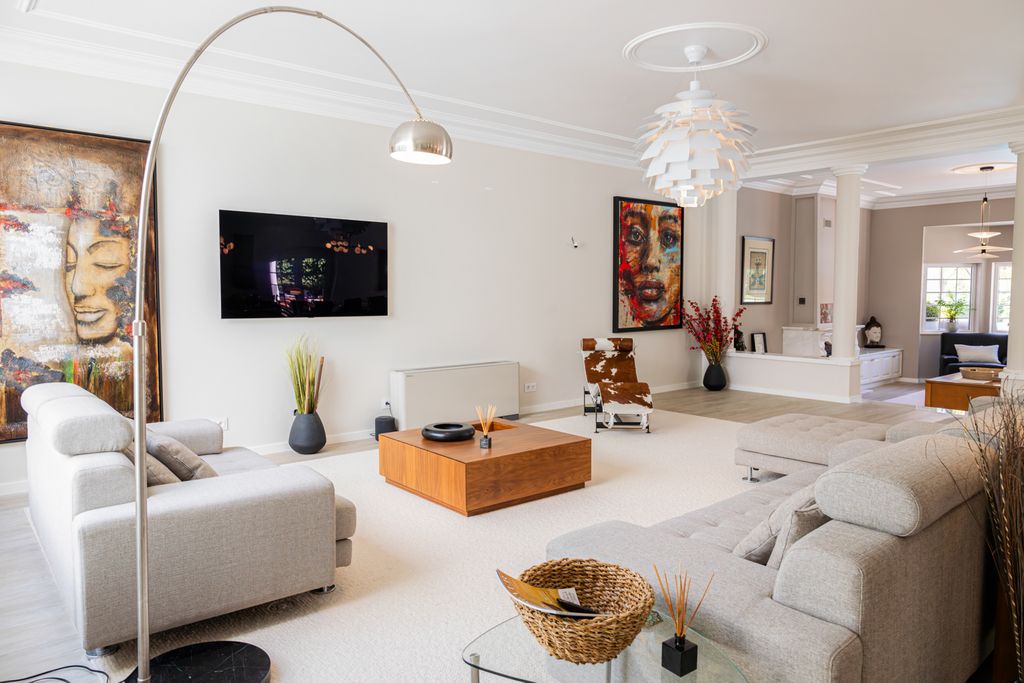 Villa Exquisite Lisbon Coast Olivers Travels 3