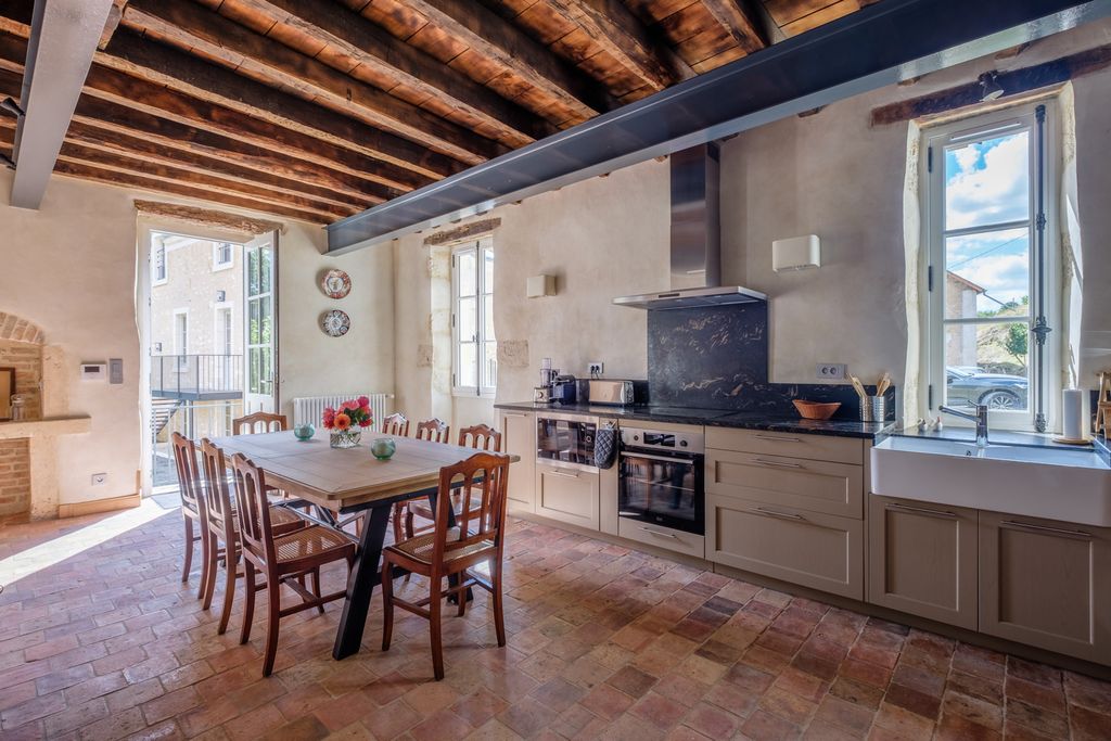 Maison D Argent Loire Olivers Travels 3