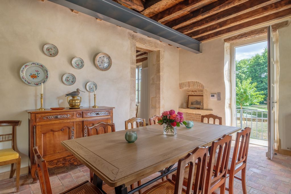 Maison D Argent Loire Olivers Travels 5