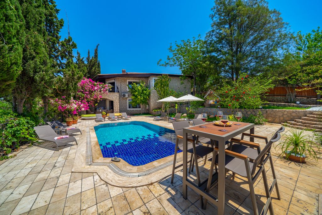 Tepedeki Evi Kalkan Olivers Travels 2