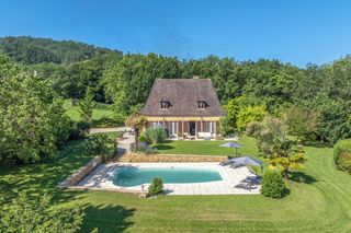 Maison Anubis Dordogne Olivers Travels 1