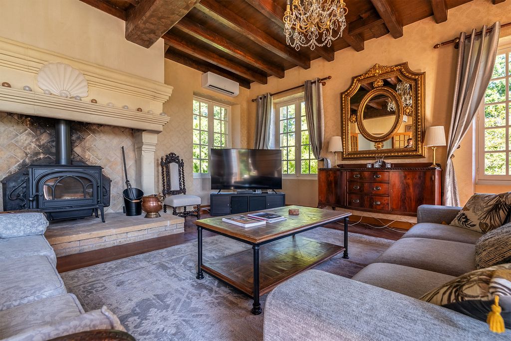 Maison Anubis Dordogne Olivers Travels 3