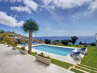 Villa Melao Funchal Olivers Travels 1