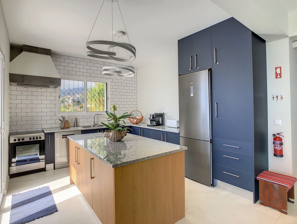 Villa Melao Funchal Olivers Travels 5