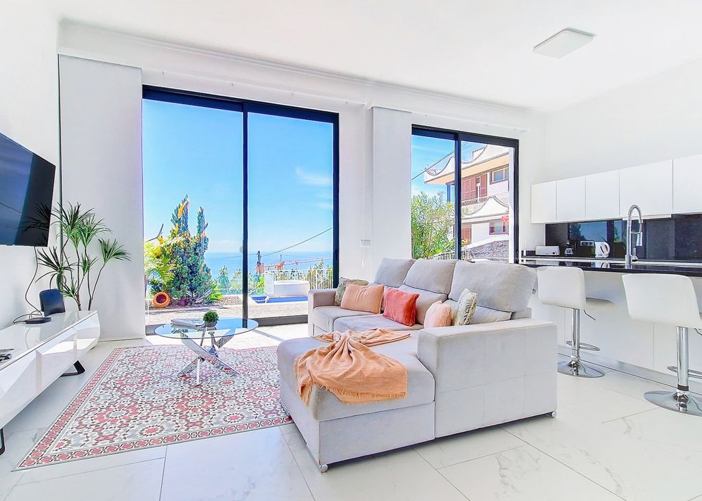 Casa Pessego Calheta Olivers Travels 3