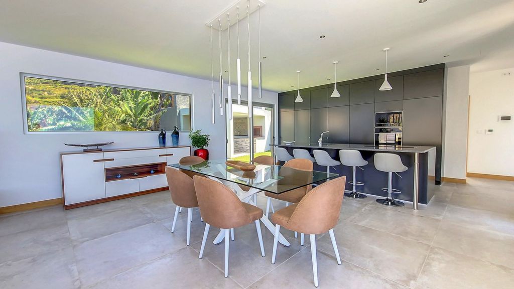 Villa Abobora Calheta Olivers Travels 4