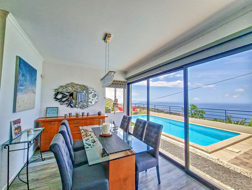 Villa Damasco Calheta Olivers Travels 5