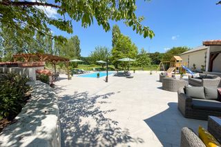 La Charmante Distillerie Aquitane SouthernFrance OliverTravel 10