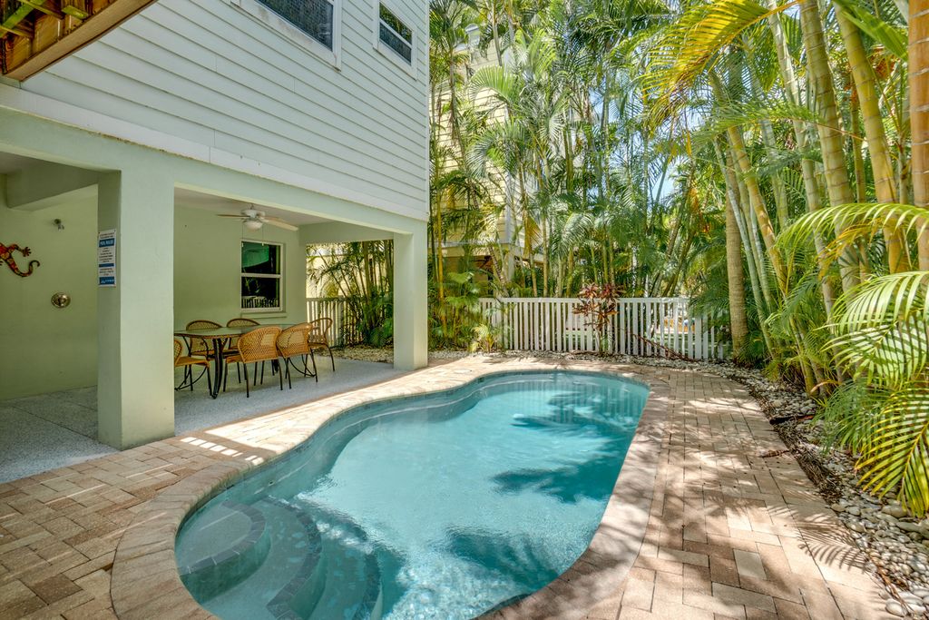 Villa Grouper Florida USA OliversTravels 3 01