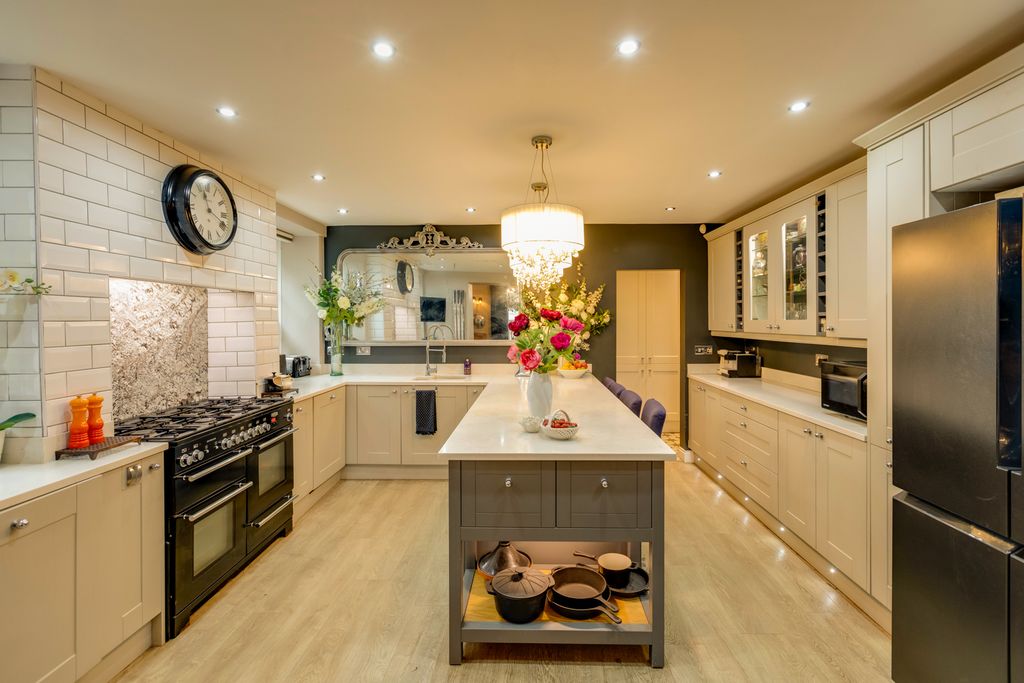 Moonstone Villa Cotswolds OliversTravels 5