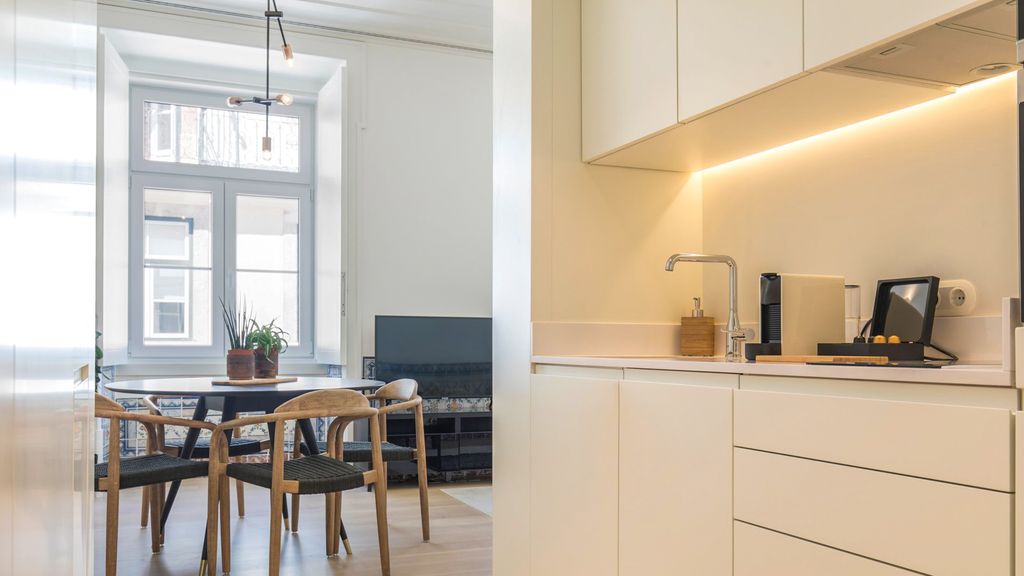 Apartment Ayden Lisbon Olivers Travels 3