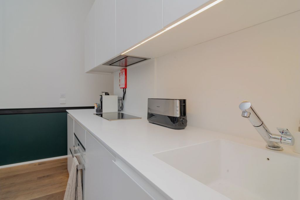 Apartment Bariel Lisbon Olivers Travels 5