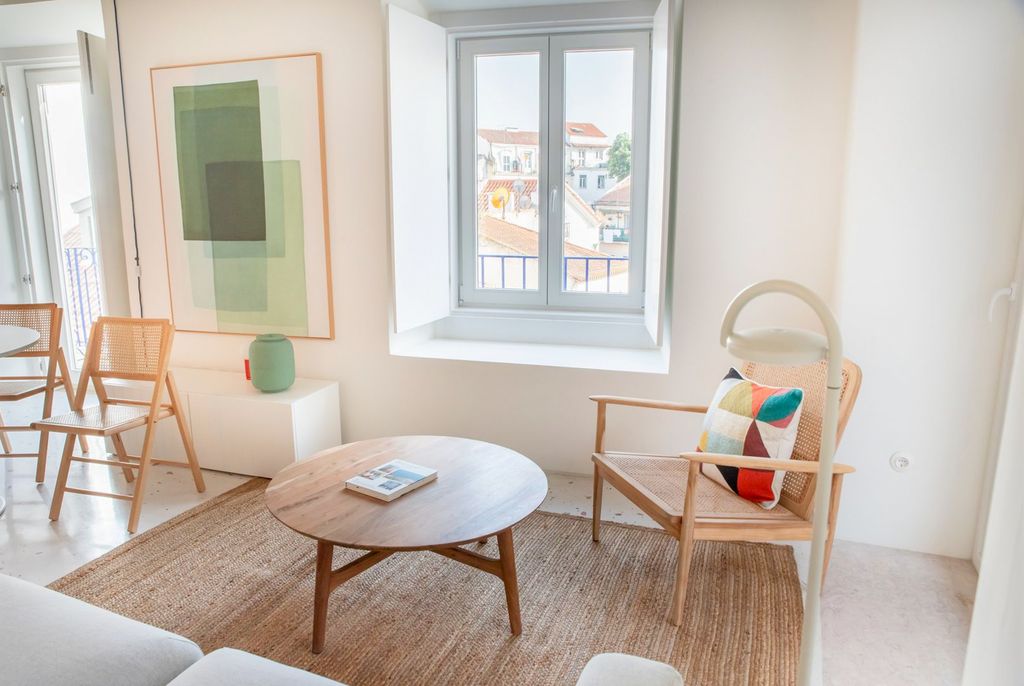 Apartment Alfama Lisbon Olivers Travels 2