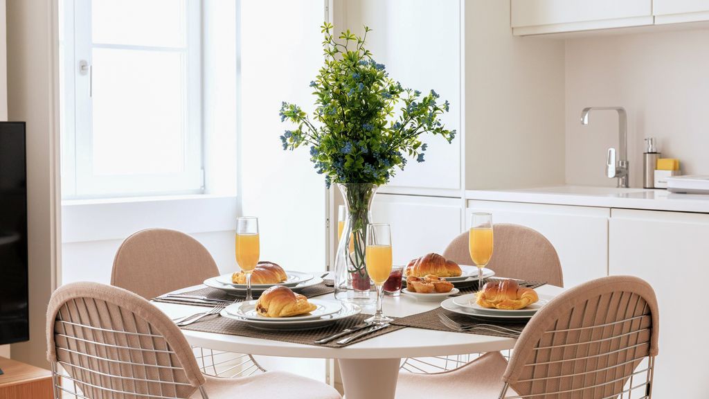 Apartment Mauricio Lisbon Olivers Travels 5