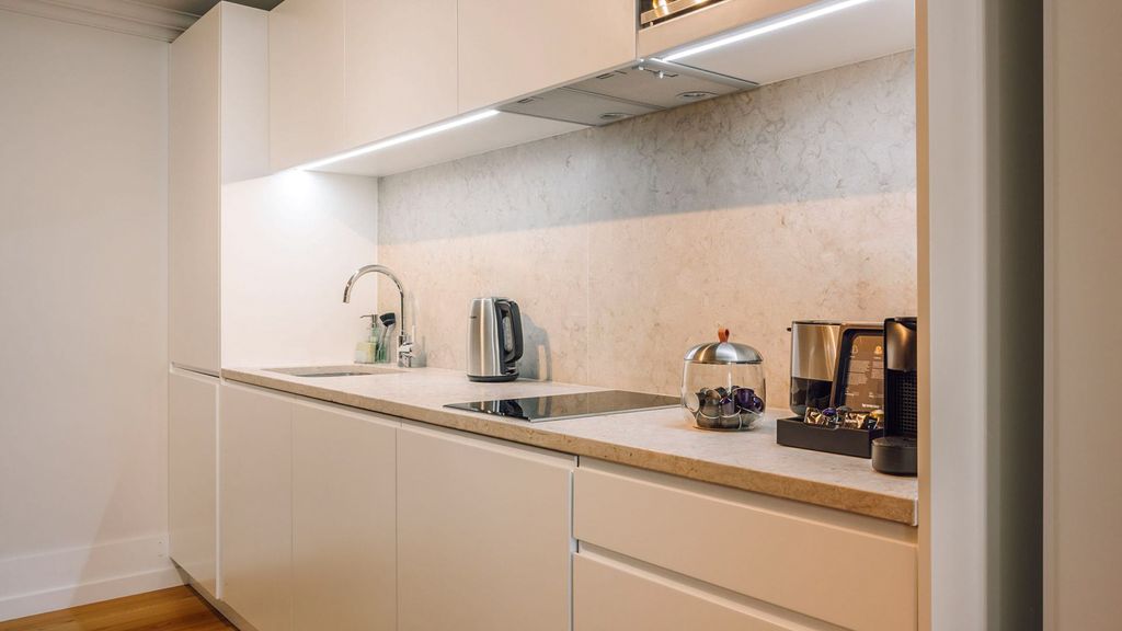 Apartment Zacarias Lisbon Olivers Travels 4