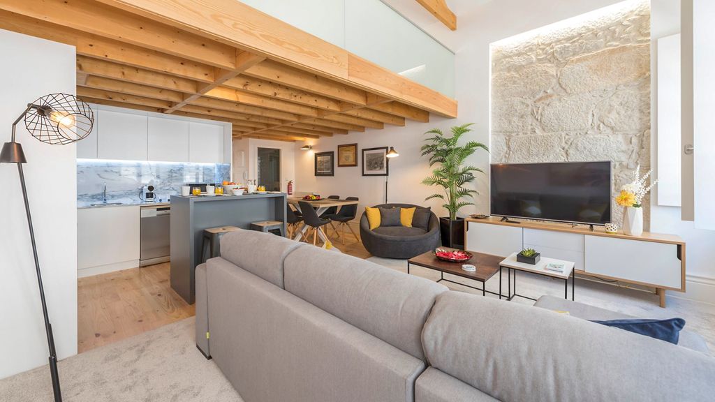 Bonjardim Loft Porto Olivers Travels 5