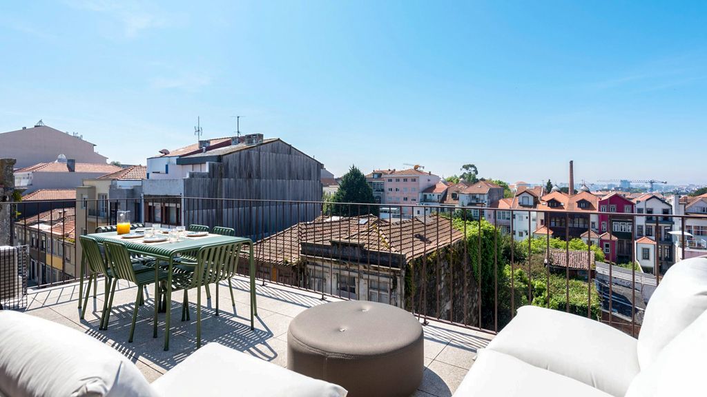 Kamilla Penthouse Porto Olivers Travels 2