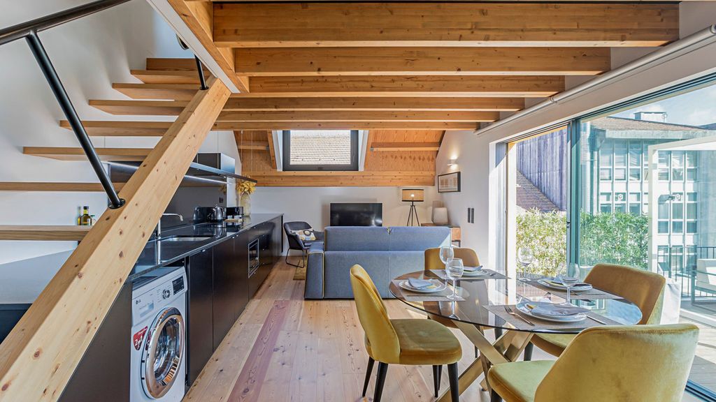 Casandra Duplex Porto Olivers Travels 2