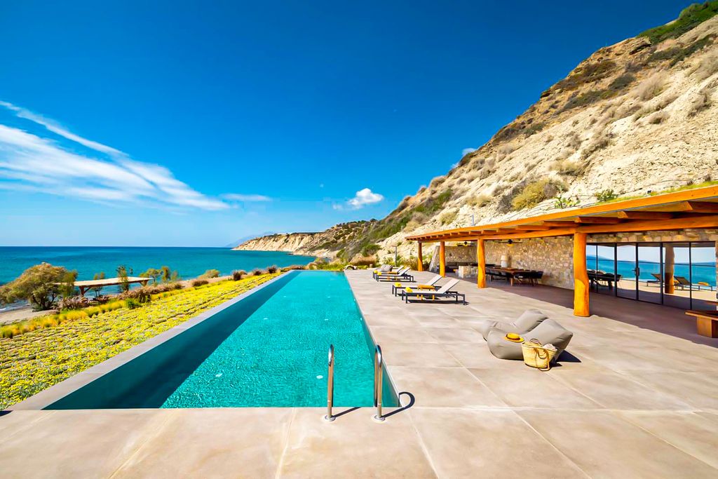 Villa Ferebrite East crete Greece OliversTravels 3