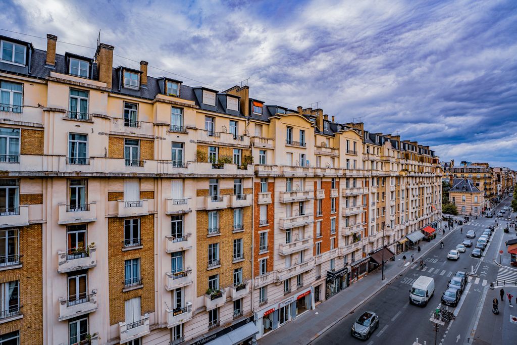 Viridian Apartment Paris Olivers Travels 4