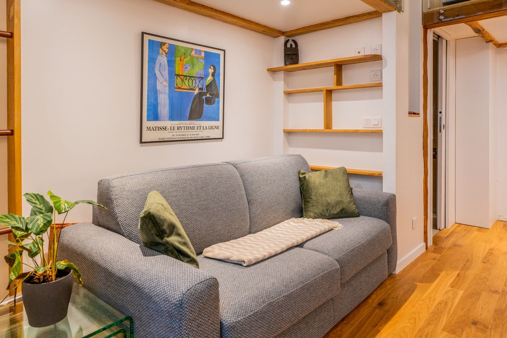 Double Mezzanine Deluxe Suite Paris Olivers Travels 4