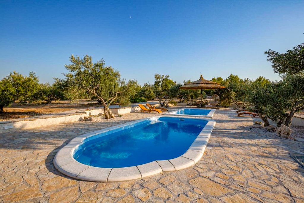 Villa Oka Dalmatia Coast OliversTravels 2