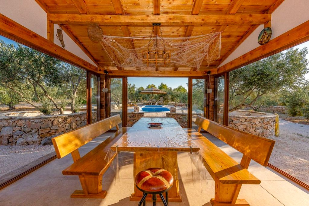 Villa Oka Dalmatia Coast OliversTravels 5