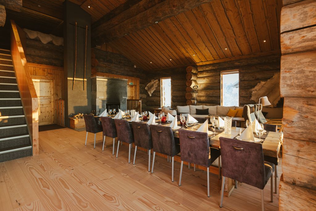 Pine Lodge OliversTravels 4