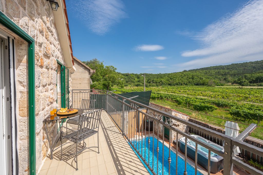 Villa Soliste Dalmatia Coast Olivers Travels 2