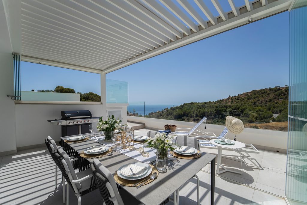 Almunecar Club Cinco Costa Tropical Olivers Travels 2