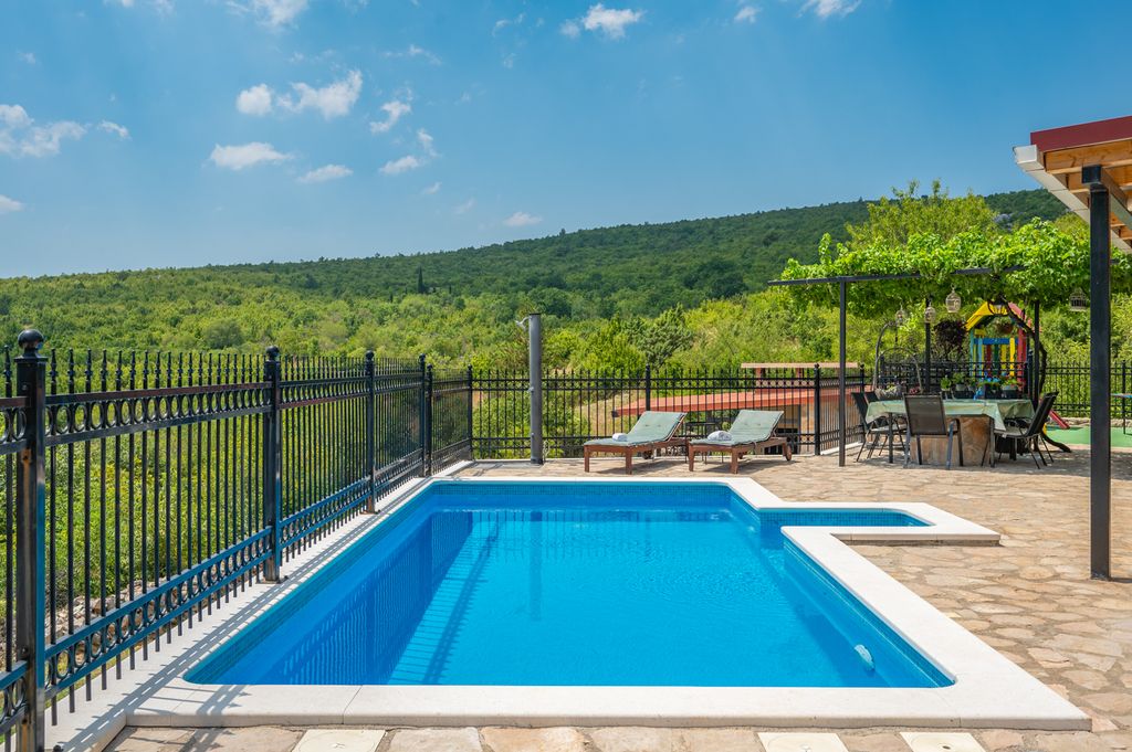 Villa Nant dalmatia Coast Olivers Travels 2