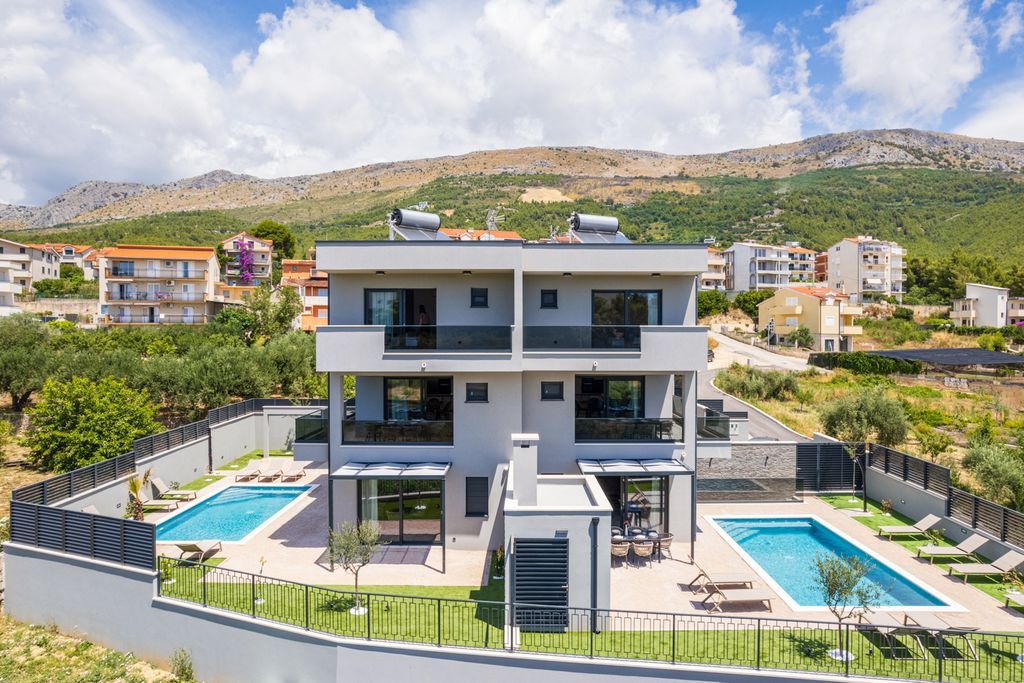 Villa Clarin Dalmatia Coast Croatia OliversTravels 1