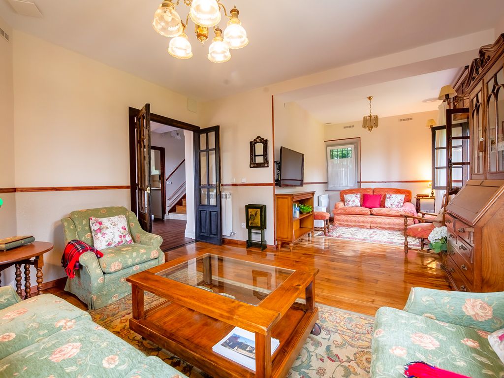 Villa Beatriz Caravia Asturias Spain OliversTravels 03