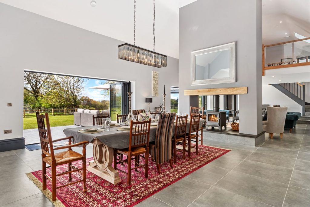 Cardigan Courtyard Wales Olivers Travels  2 