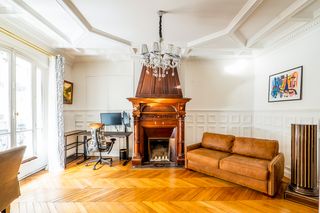 Apartment Larribe Paris France OliversTravels 1