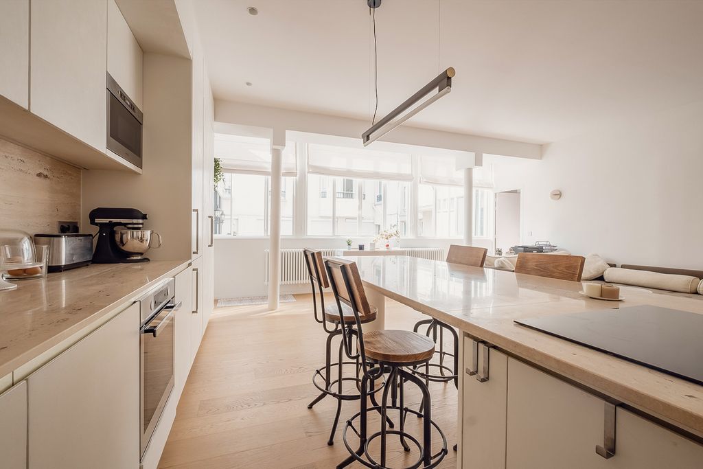 Apartment Vavin Paris France OliversTravels 4