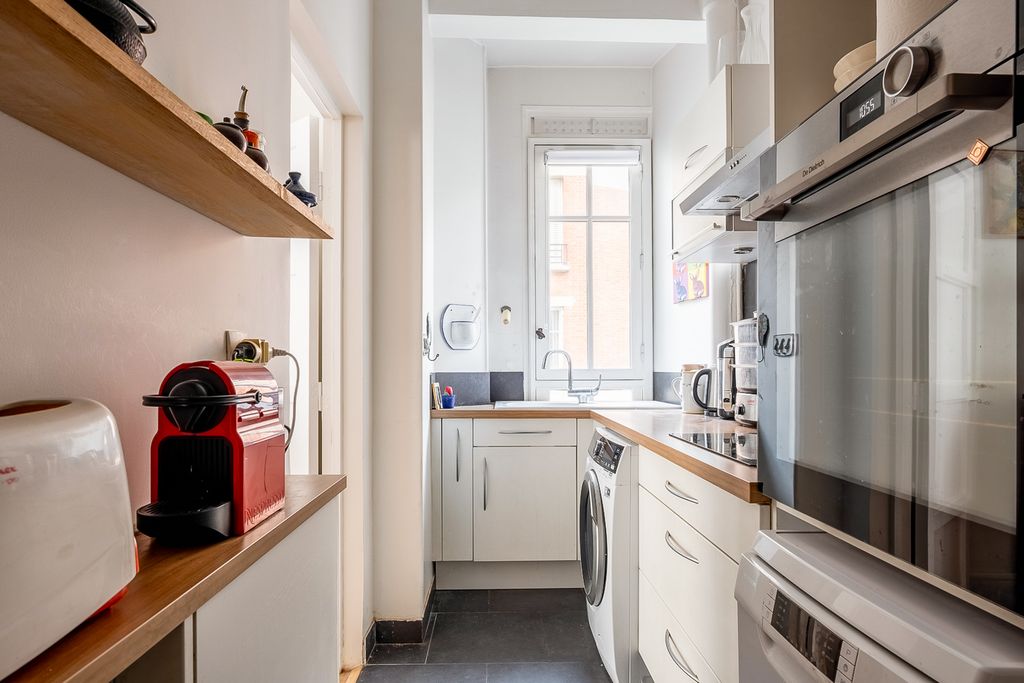 Apartment Vaneau Paris France OliversTravels 5