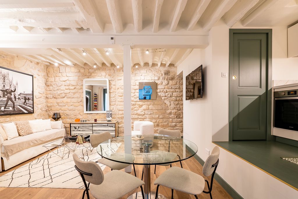 Apartment Varenne Paris France OliversTravels 1