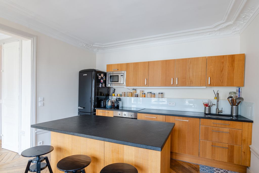 Apartment Fortin Paris France OliversTravels 2