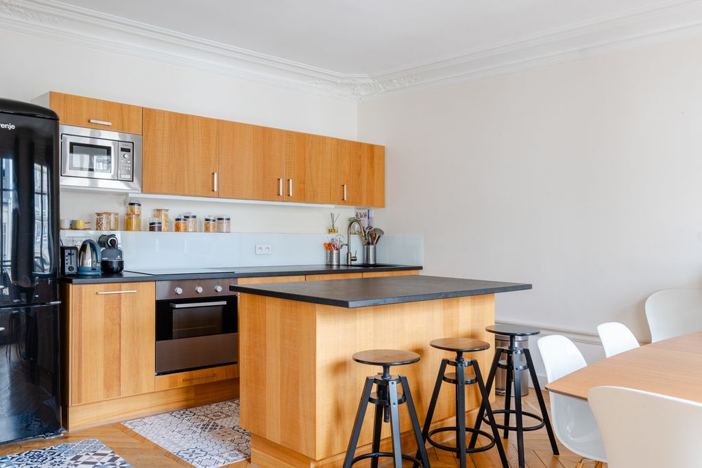 Apartment Fortin Paris France OliversTravels 3