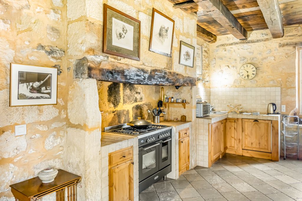 Maison De La Victoire Dordogne OliversTravels 4