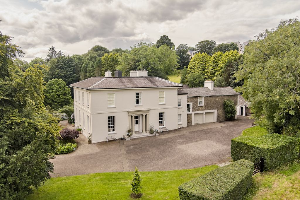 Kilraven Mansion County Cork Olivers Travels 1