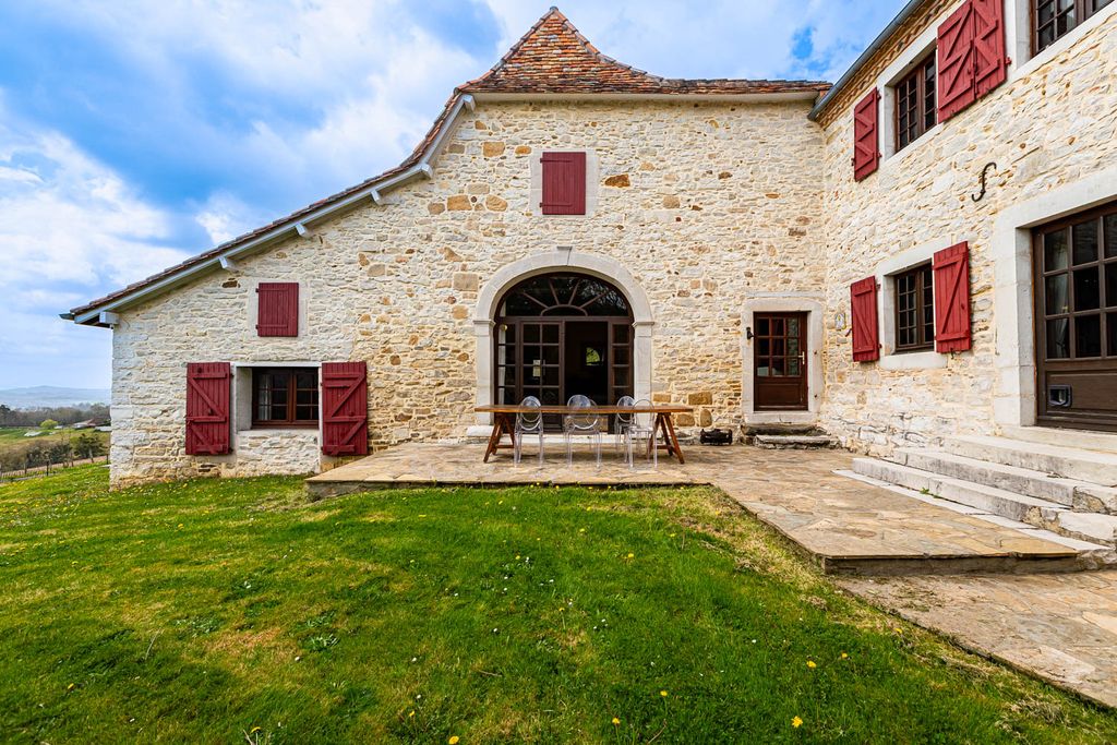 Maison Bearnaise Aquitane France OliversTravels 2