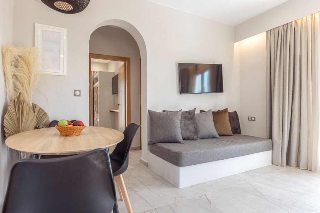 Villa Orkos Naxos Olivers Travels 4