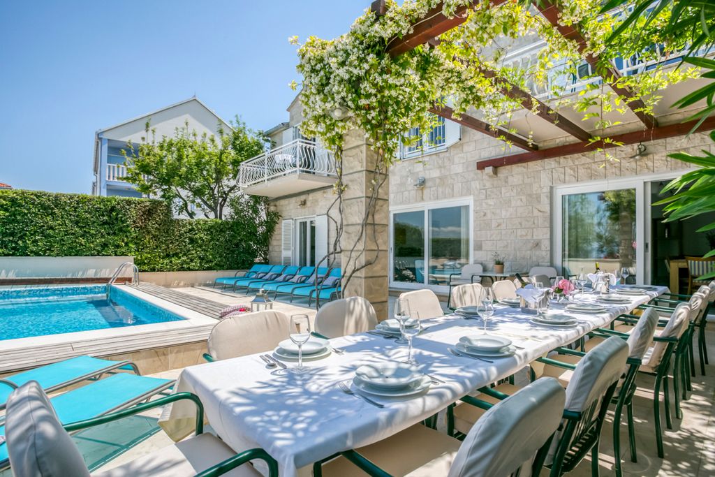 Villa Seka Dalmatia Olivers Travel6