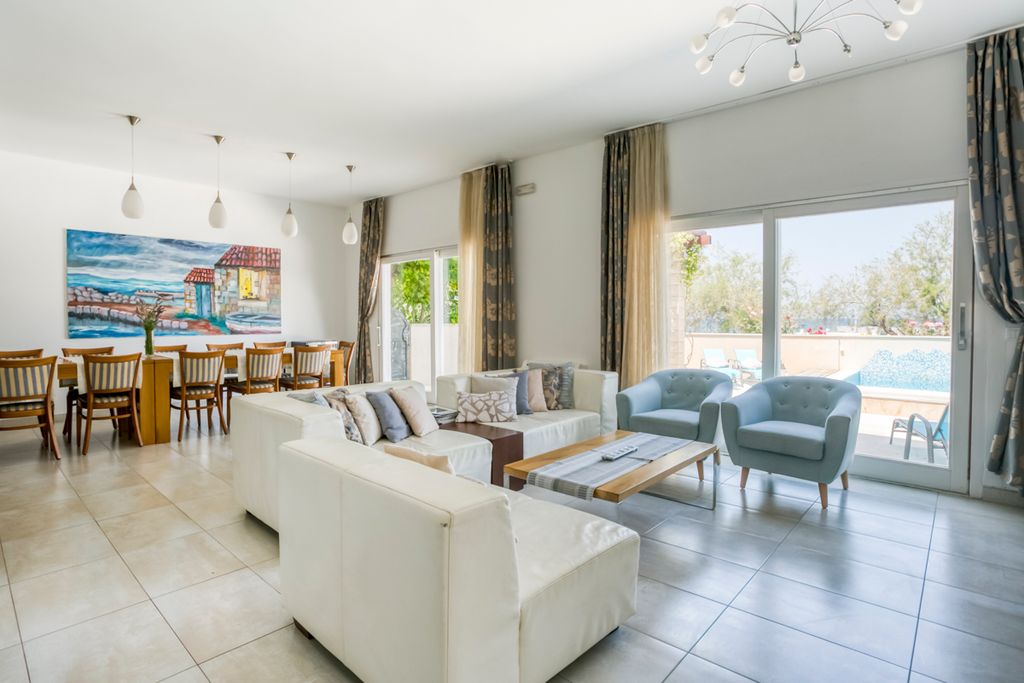 Villa Seka Dalmatia Olivers Travel3