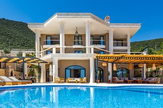 Kalkan Guney Kalkan Olivers Travels 01