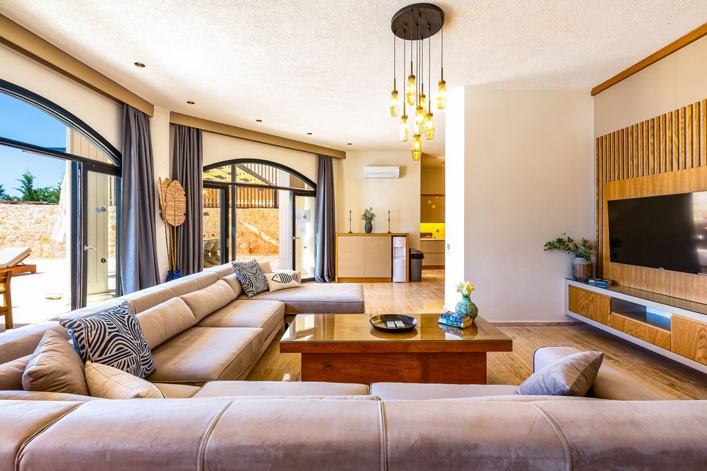 Kalkan Guney Kalkan Olivers Travels 03