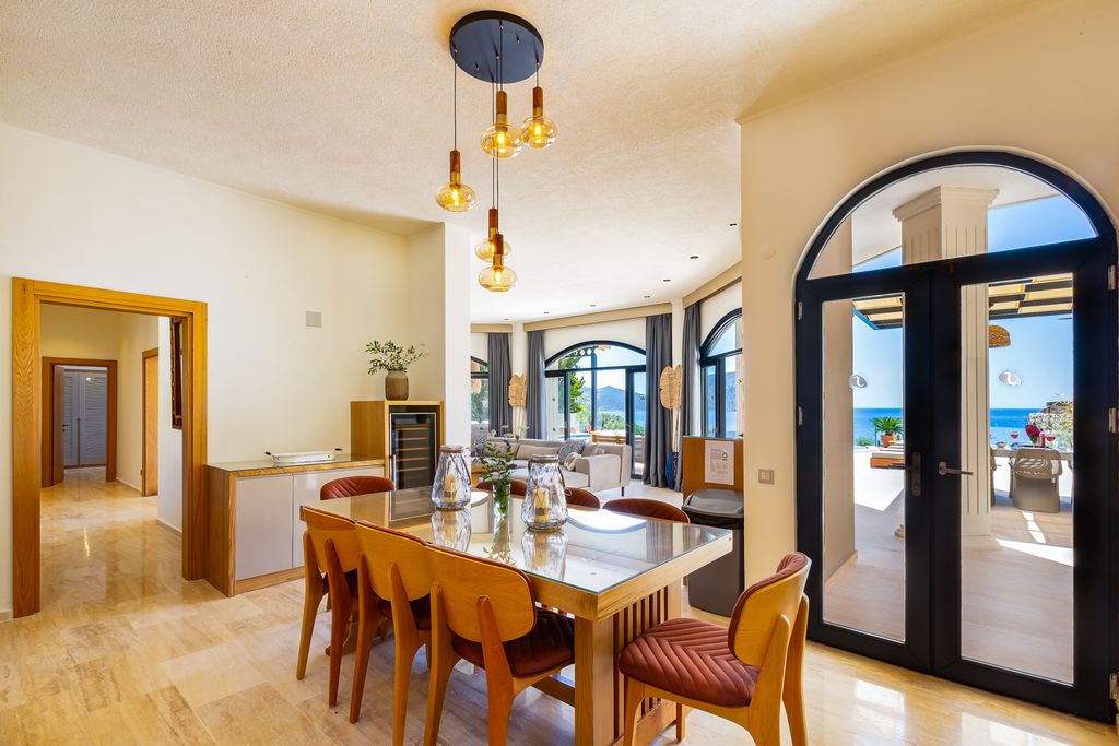 Kalkan Guney Kalkan Olivers Travels 04